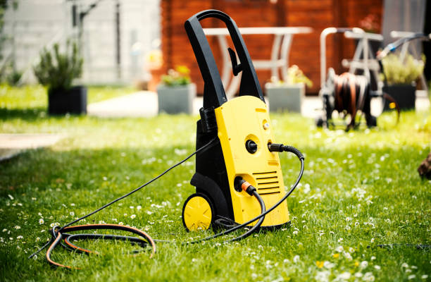 Best Window and Screen Pressure Cleaning in Las Quintas Fronterizas, TX